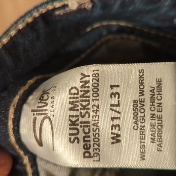 Silver Jeans - Picture 3 of 3